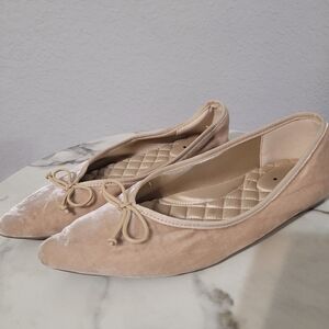 Birdies Blush Beige Velvet Ballet Flats Size 7 Bow Accent Birdies The Goldfinch